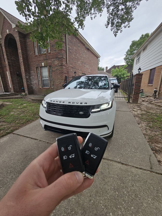 Land Rover Range Rover Velar key replacement Houston - Texan Locksmith