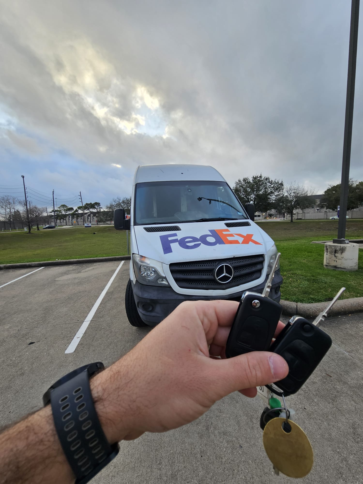 Mercedes-Benz Sprinter FedEx delivery van , two replacement flip keys provided on-site