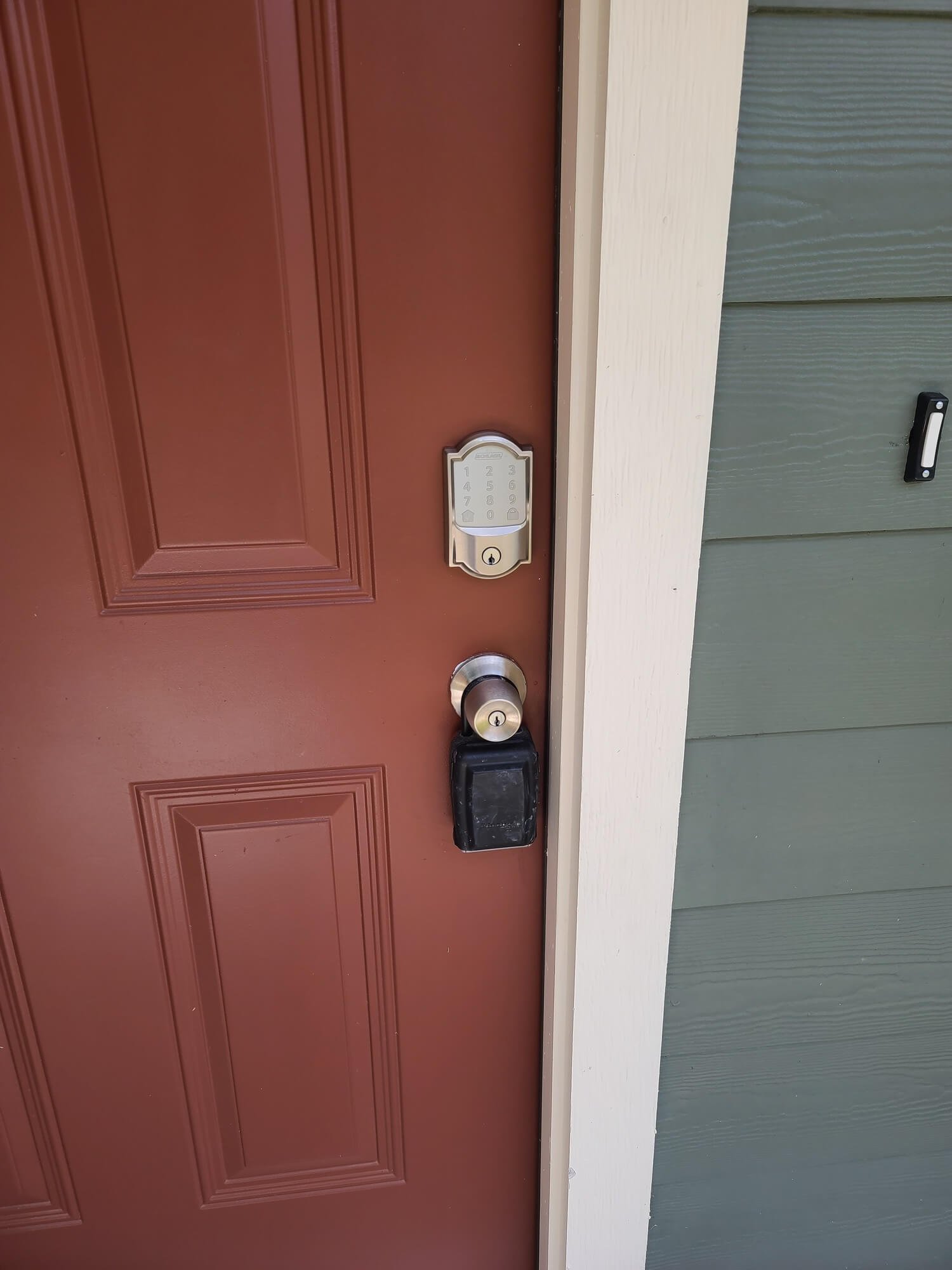 Professional locksmith tools and equipment